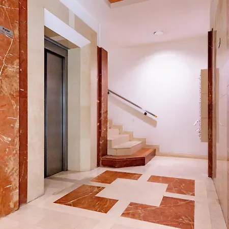 Ring Family - Spacious 2br Apartment, Tub And Shower, Free Underground Parking, Terrace Appartement *