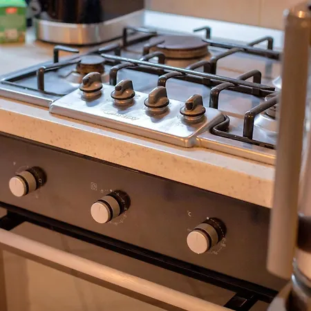 Ring Family - Spacious 2br Apartment, Tub And Shower, Free Underground Parking, Terrace Lägenhet *